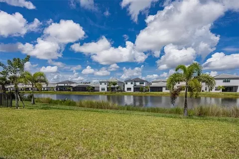 Exterior - 20401 Estero Crossing Blvd, Estero, FL 33928 photo 5 of 6