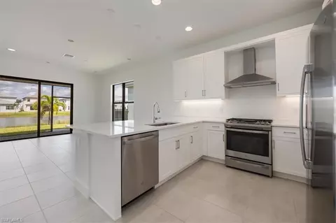 Kitchen - 20401 Estero Crossing Blvd, Estero, FL 33928 photo 2 of 3