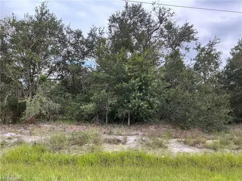 2515 53rd St SW, Lehigh Acres, FL 33976