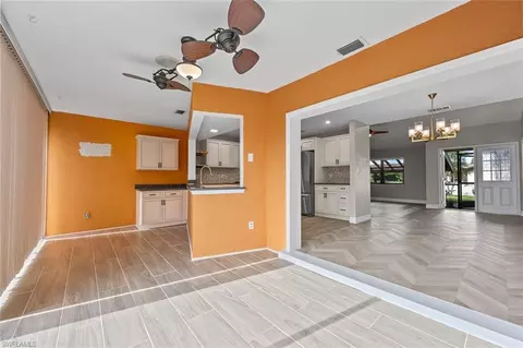 103 Round Key Cir #E10, Naples, FL 34112 photo 9