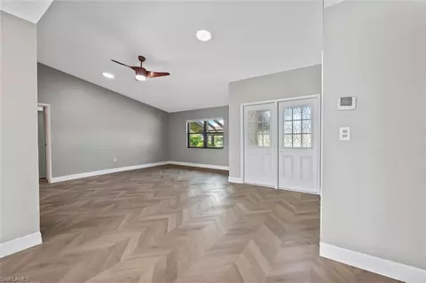 103 Round Key Cir #E10, Naples, FL 34112 photo 3