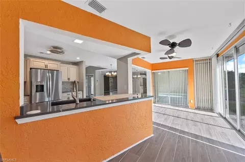 103 Round Key Cir #E10, Naples, FL 34112 photo 11