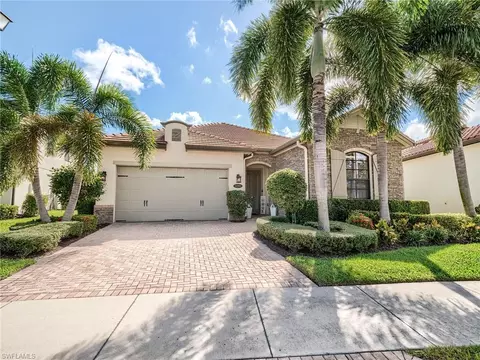 9290 Shadow Oak Ln, Naples, FL 34120