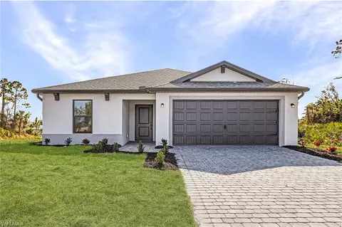 832 Yellowbird Dr, Fort Myers, FL 33913