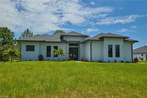 2643 29th Ave NE, Naples, FL 34120
