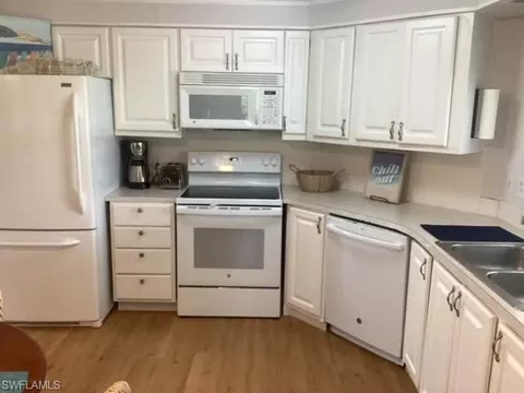 116 Calais Ct, Naples, FL 34112 photo 7