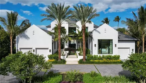 383 Mooring Line Dr, Naples, FL 34102