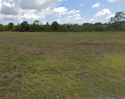 1710 NE 27th Ter, Cape Coral, FL 33909
