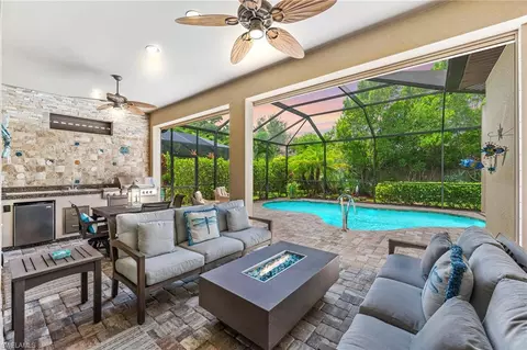 8459 Palacio Ter W, Naples, FL 34114