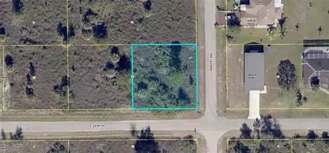 4307 E 19th St, Lehigh Acres, FL 33972