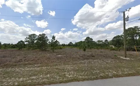 622 Lark Ave S, Lehigh Acres, FL 33974