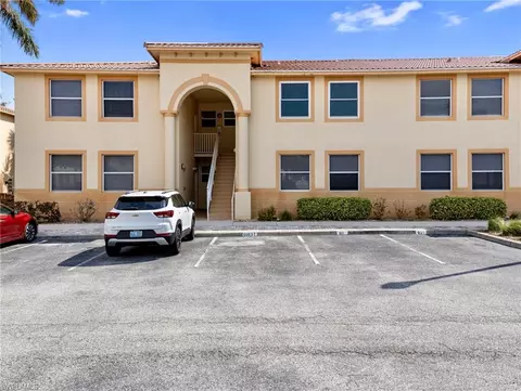 15417 Bellamar Cir #811, Fort Myers, FL 33908