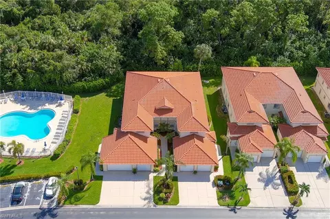 640 Luisa Ln #2, Naples, FL 34104