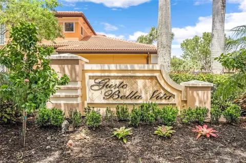 1240 Carpazi Ct #902, Naples, FL 34105