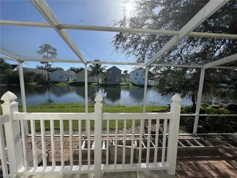 230 Leawood Cir, Naples, FL 34104