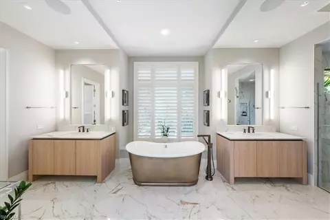Bath - 4220 Crayton Rd, Naples, FL 34103 photo 1 of 5
