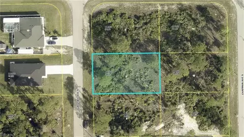 805 Gaylord Ave S, Lehigh Acres, FL 33974
