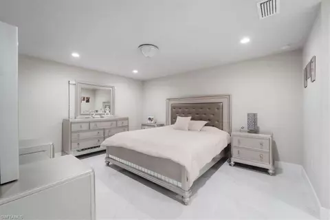 Bedroom - 7789 17th Ter, Labelle, FL 33935 photo 2 of 4