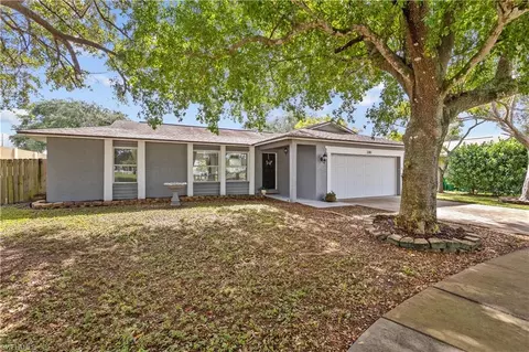 3310 Valencia Dr, Naples, FL 34120