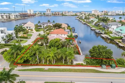 479 Palm Ct, Naples, FL 34108