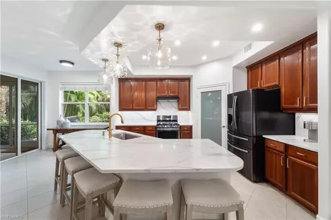 1992 Tarpon Bay Dr N #102, Naples, FL 34119