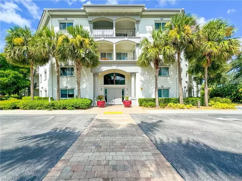 1100 Pine Ridge Rd # 401B, Naples, FL 34103