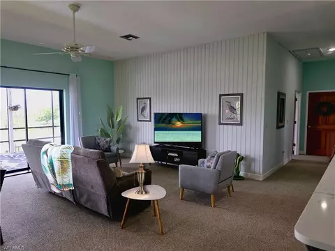 1102 Dolphin Ln, Moore Haven, FL 33471 photo 9