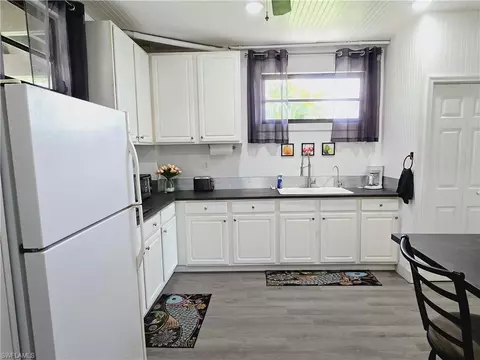 1102 Dolphin Ln, Moore Haven, FL 33471 photo 21