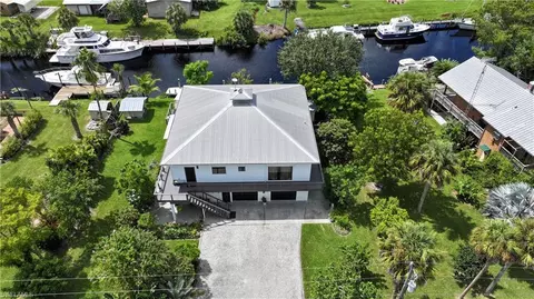 1102 Dolphin Ln, Moore Haven, FL 33471 photo 3