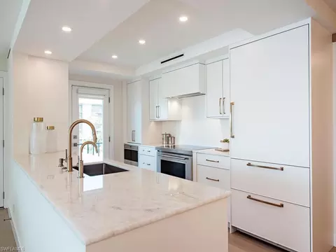 Kitchen - 222 Harbour Dr #311, Naples, FL 34103 photo 1 of 2
