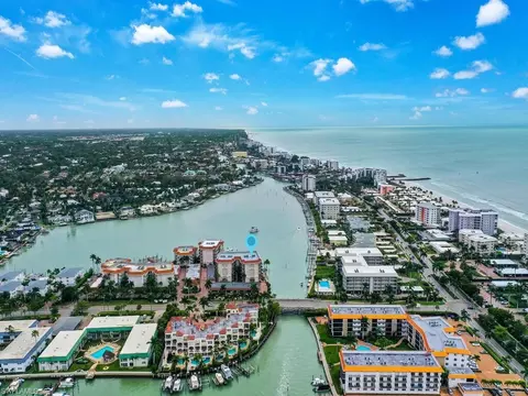 View/Area - 222 Harbour Dr #311, Naples, FL 34103 photo 3 of 7