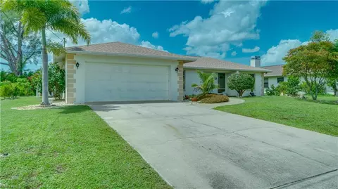 3220 SE 5th Ave, Cape Coral, FL 33904