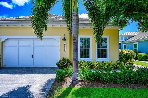 6826 Bequia Way, Naples, FL 34113