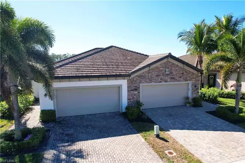 9143 Woodhurst Dr, Naples, FL 34120