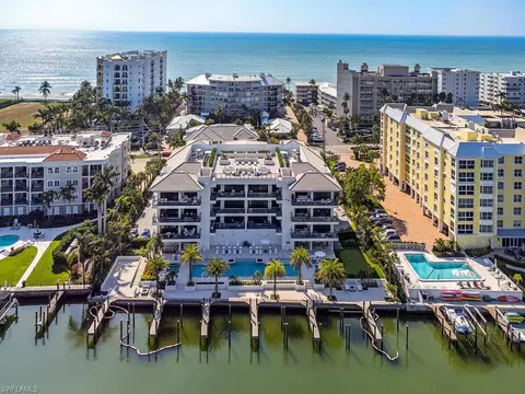 1820 Gulf Shore Blvd N #301, Naples, FL 34102