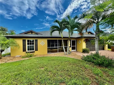 5308 6th St W, Lehigh Acres, FL 33971