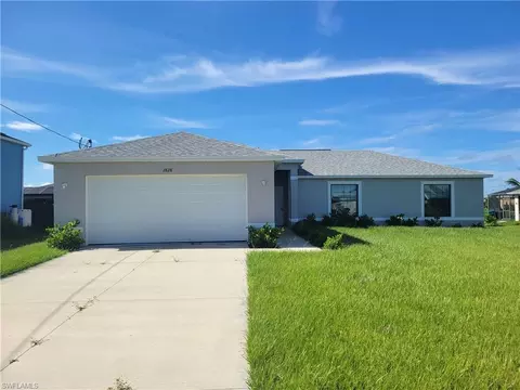 1105 NE 6th Pl, Cape Coral, FL 33909