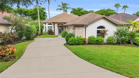 6542 Ilex Cir, Naples, FL 34109