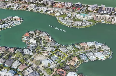 272 Bahia Pt, Naples, FL 34103