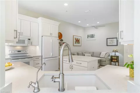 238 5th St S, Naples, FL 34102 photo 13