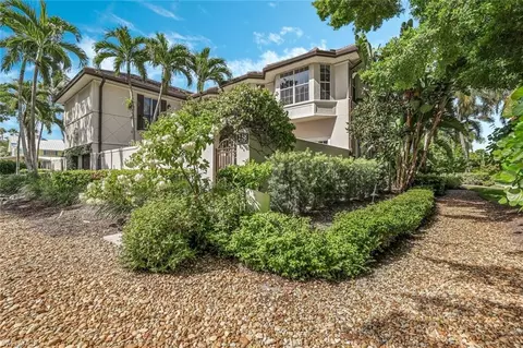 238 5th St S, Naples, FL 34102 photo 32