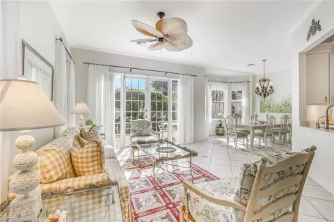 238 5th St S, Naples, FL 34102 photo 2