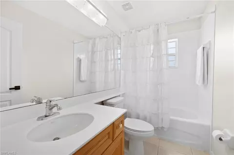 Bath - 20010 Eagle Glen Way, Estero, FL 33928 photo 4 of 4