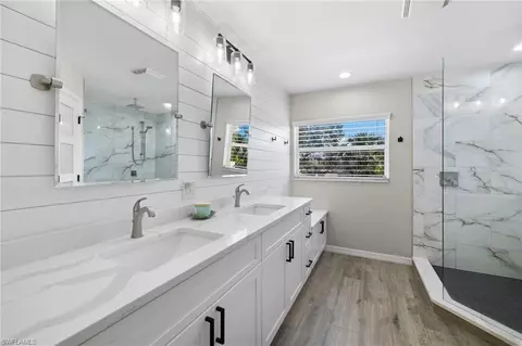 Bath - 20010 Eagle Glen Way, Estero, FL 33928 photo 2 of 4