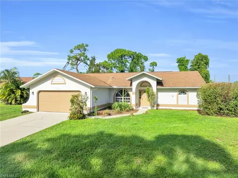 18202 Maple Rd, Fort Myers, FL 33967
