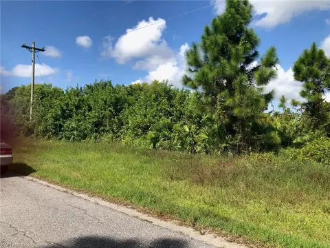 376 Mcarthur Blvd, Lehigh Acres, FL 33974