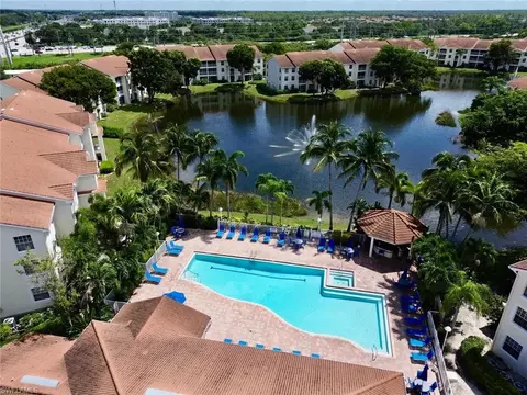 4625 Saint Croix Ln #1122, Naples, FL 34109