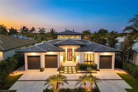 1511 Pelican Ave, Naples, FL 34102