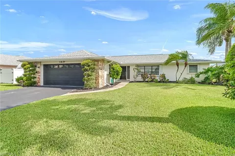 169 Wickliffe Dr, Naples, FL 34110 photo 2