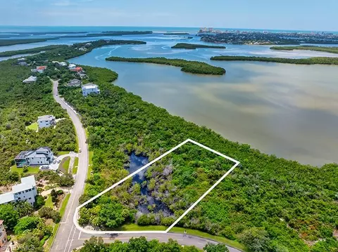 935 Whiskey Creek Dr, Marco Island, FL 34145